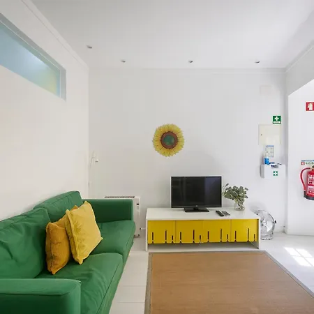 Alfama Heart, Walk Everywhere W Ac, By Timecooler Apartment *